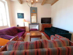 Croassecorbeau Maison de Famille au pied du Ventoux Malaucene